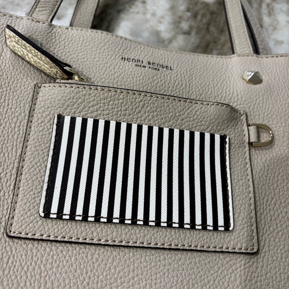 HENRI BENDEL Influencer Pebbled Leather Tote Feather Gray - Picture 2 of 13